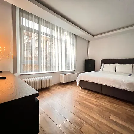 Apartment A Luxury 170 M2 3 Bedroom 2 Bathroom At Bestekar Avenue At The Heart Of Ankara