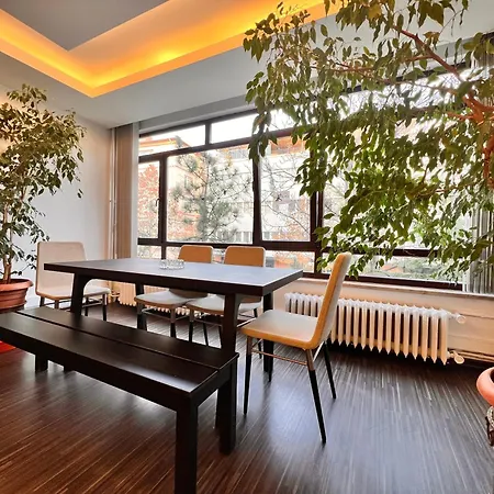 A Luxury 170 M2 3 Bedroom 2 Bathroom At Bestekar Avenue At The Heart Of Apartment *